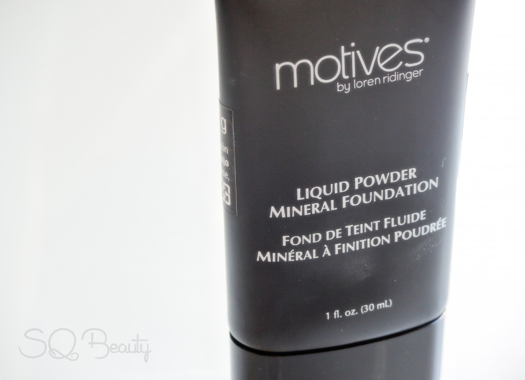 Liquid Powder Mineral Foundation de Motives Cosmetics