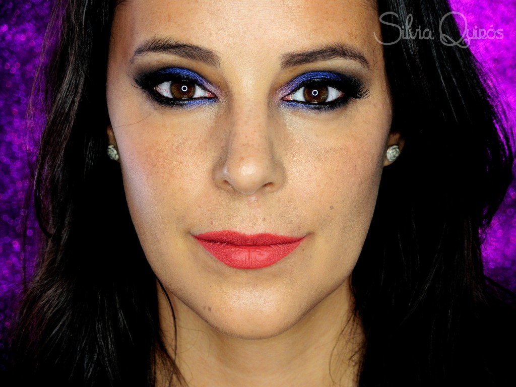 Maquillaje azul intenso Kat Von D