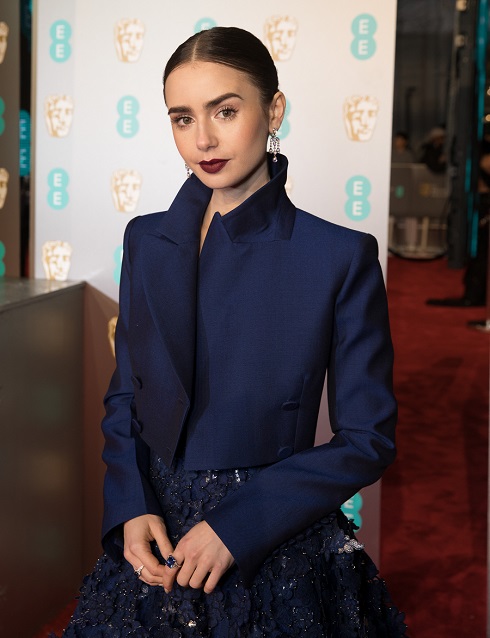 Maquillaje impecable de Lily Collins en los Bafta 2019 por Lancôme